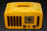 Catalin Emerson ”5+1” EP-375 Radio in Butterscotch + Brown with Handle